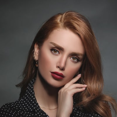 Luna John - Marketer